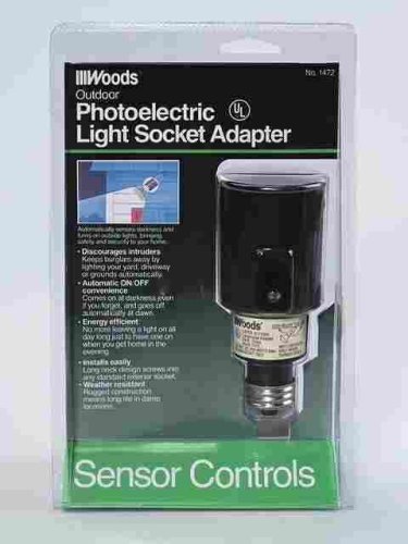 Woods 1472 Outdoor Flood/Spot Light Sensor Socket Switch